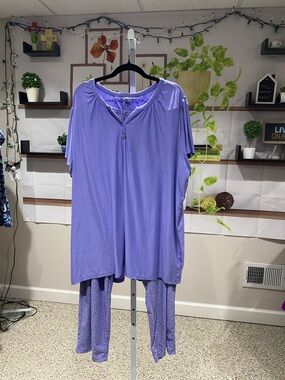 croft & barrow Lavender Short-Sleeve Pajama Top with Patterned Lounge Pants 2 X